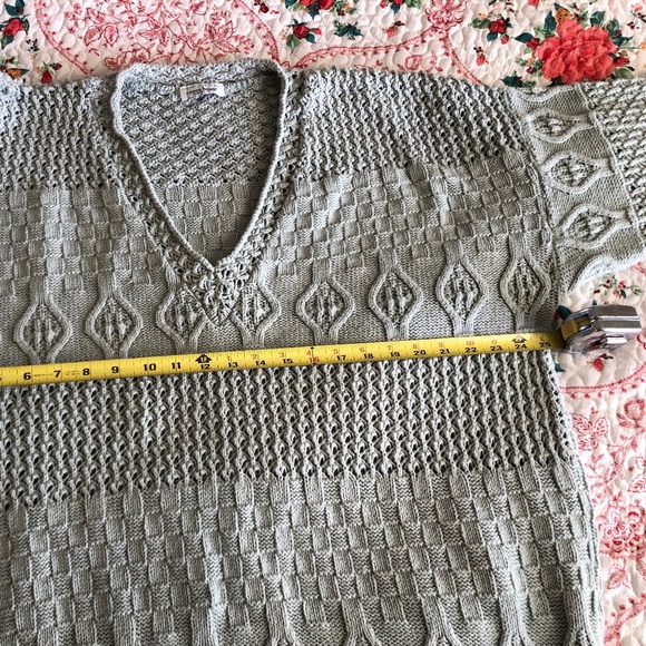 Vintage Renee Hauer Women’s Over-Sized, Long Sleeve Sweater - Picture 10 of 15